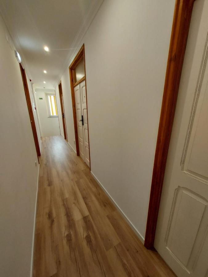 Wolley - Peniche Guesthouse 2 Extérieur photo